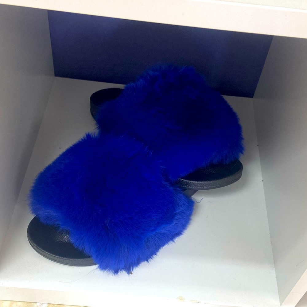Blue fur slides/sandals